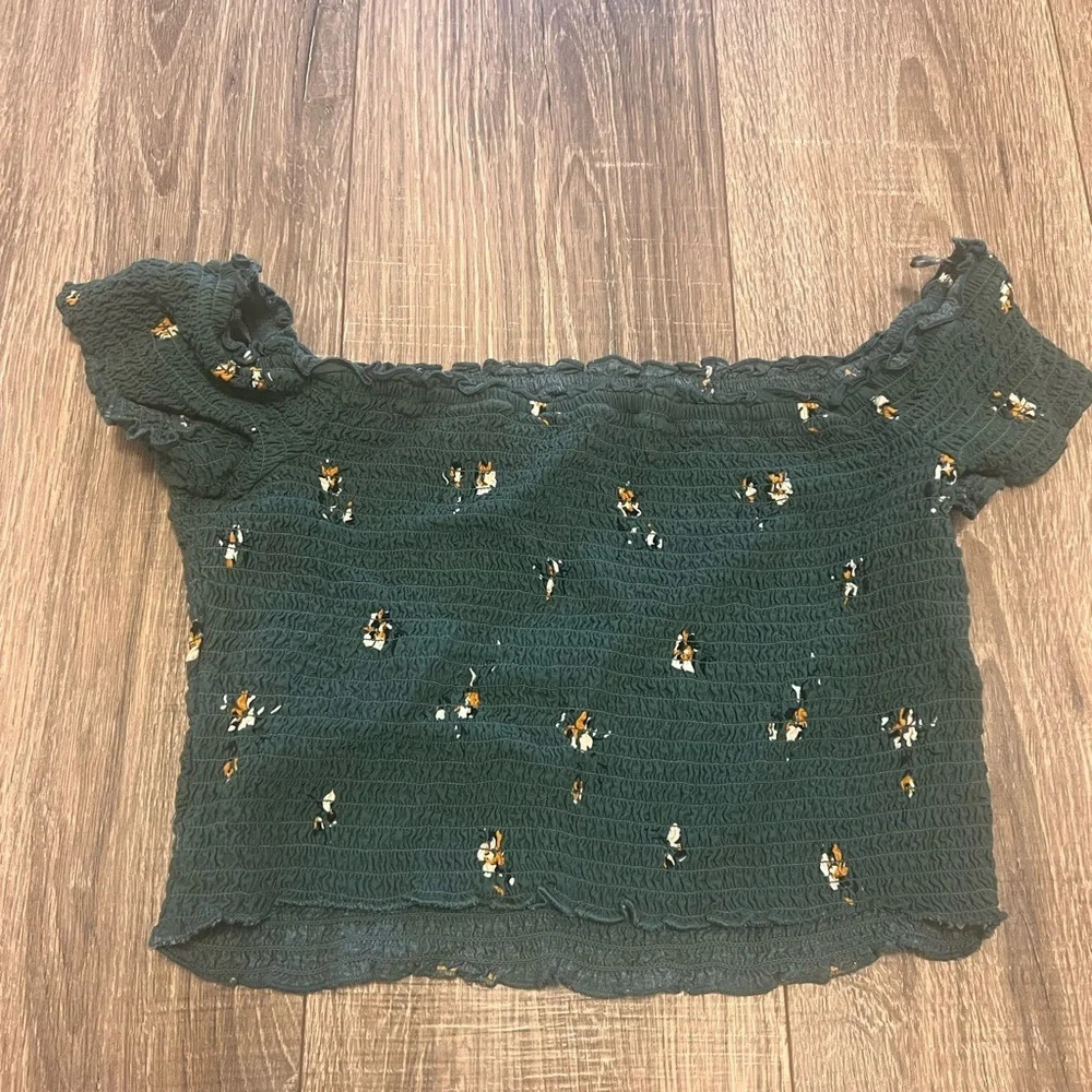 Abercrombie & Fitch Women’s Green Floral Scrunch Crop Off Shoulder Top Size L
